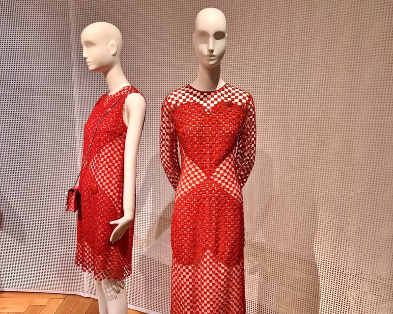 Swiss Textiles Akris Rot