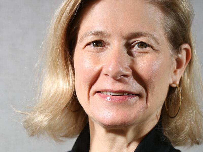Csm Anne Laure Descours 24925 5bb1d34578