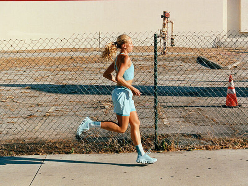 Csm fw26 run brand build pr head to toe still cloudmonster 3 jpg 04 1 692fdbe71c